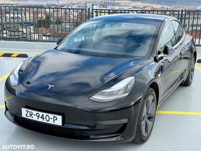 Second-hand Tesla Model 3 323 kW (440 CP) 2019 Culoarenegru Berlinǎ
