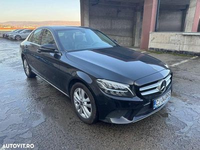 Second-hand Mercedes C220 194 CP (142 kW) 2019 Culoarenegru Break