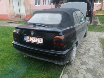 Second-hand VW Golf Cabriolet 105 CP (77 kW) 1996 Negru Cabrio