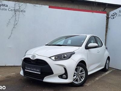 Nouă Toyota Yaris Hybrid 92 CP (67 kW) 2025 Culoarealb