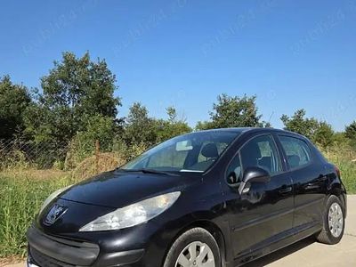 Negru Utilizat 2008 Peugeot 207 Berlinǎ | 3.300 EUR