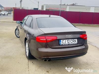 Utilizat 2013 Audi A4 Berlinǎ | 10.500 EUR (Puțin scump)
