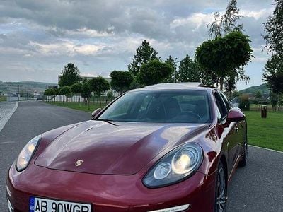 Second-hand Porsche Panamera 330 CP (242 kW) 2016 Culoarealte culori Hatchback