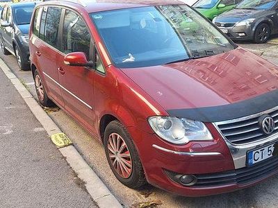 Culoarerosu Second-hand 2006 VW Touran Comfortline Monovolum | 4.100 EUR (Scump)