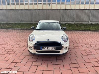 Second-hand Mini ONE 102 CP (75 kW) 2015 Culoarealb Hatchback
