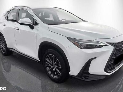 Culoarealb Second-hand 2023 Lexus NX350h SUV | 38.990 EUR