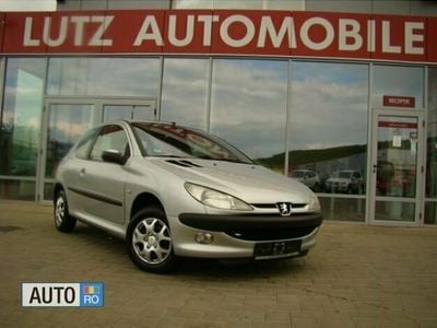 Second-hand Peugeot 206 75 CP (55 kW) 2002 Gri Hatchback