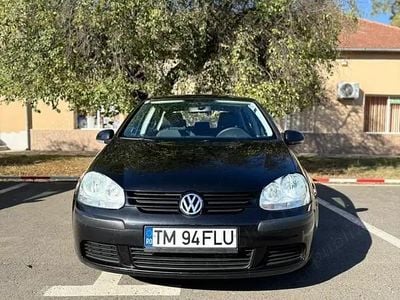 Utilizat 2005 VW Golf Berlinǎ | 3.000 EUR (Preț OK)