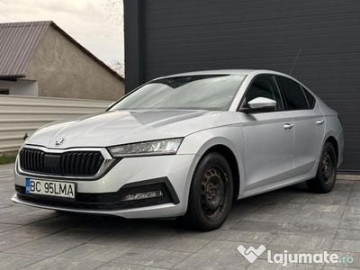 Gri Utilizat 2020 Skoda Octavia Ambition Berlinǎ | 13.500 EUR