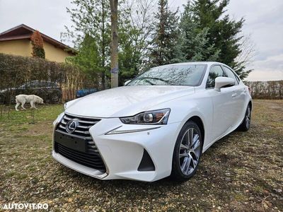 second-hand Lexus IS300h Seria