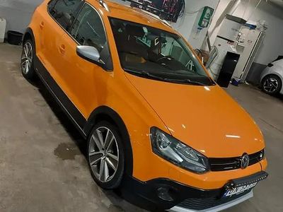 Utilizat 2012 VW Polo Cross Hatchback | 6.200 EUR