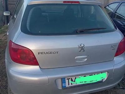 Utilizat 2004 Peugeot 307 Berlinǎ | 900 EUR