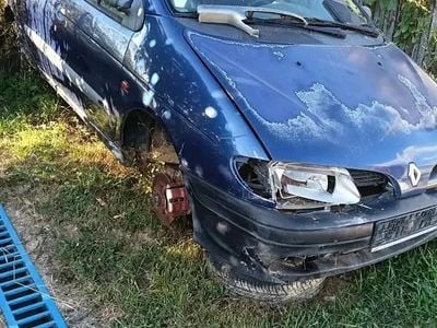 Utilizat 1998 Renault Scénic Monovolum | 300 EUR
