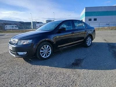 Second-hand Skoda Octavia 110 CP (80 kW) 2016 Negru Hatchback