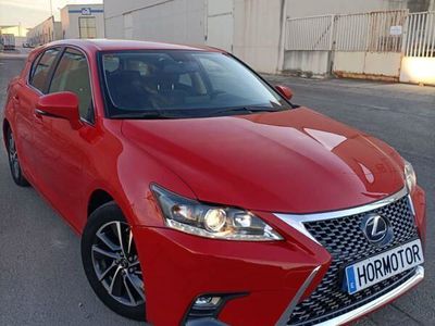 Lexus CT200h