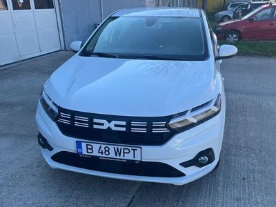 Alb Utilizat 2024 Dacia Sandero Expression Hatchback | 12.000 EUR