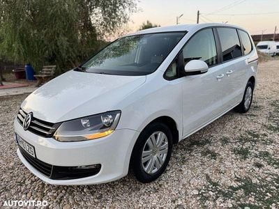 Second-hand VW Sharan Comfortline 140 CP (102 kW) 2011 Culoarealb Monovolum