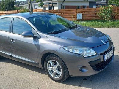 Gri Utilizat 2010 Renault Mégane III Expression+ Break | 4.750 EUR (Scump)
