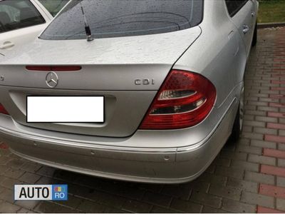 Mercedes E320