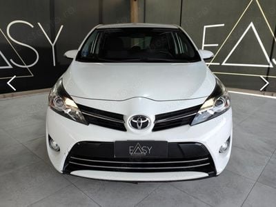 Alb Utilizat 2015 Toyota Verso Monovolum | 9.500 EUR