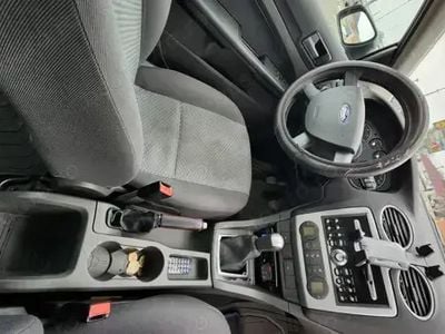 Second-hand Ford Focus 100 CP (73 kW) 2005 Albastru Hatchback
