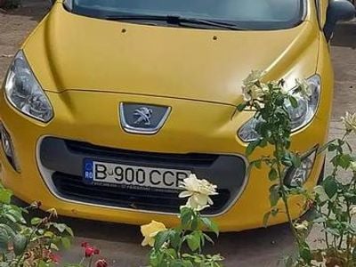 Utilizat 2012 Peugeot 308 Hatchback | 2.350 EUR (Preț bun)