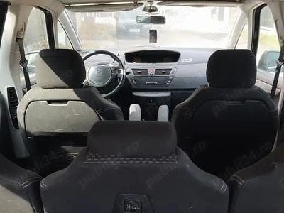 Second-hand 2009 Citroën C4 Monovolum | 2.000 EUR