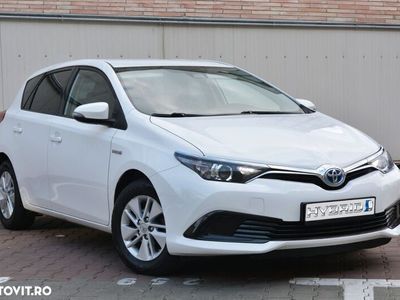 Toyota Auris Hybrid