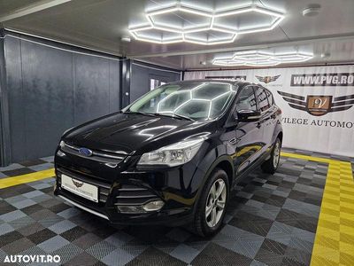 Negru Utilizat 2016 Ford Kuga Trend SUV | 10.290 EUR (Preț bun)