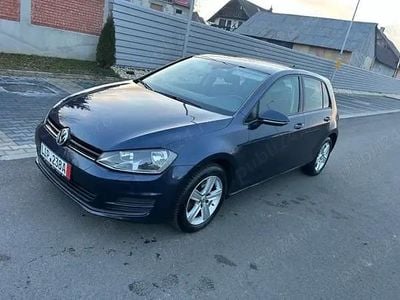 Alb Second-hand 2015 VW Golf VII Hatchback | 7.999 EUR (Preț bun)