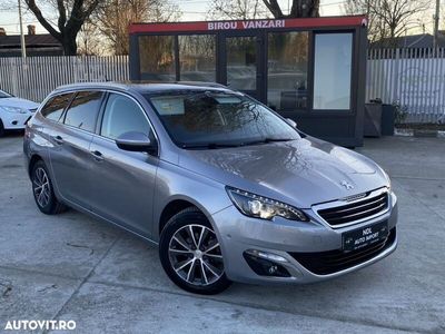 second-hand Peugeot 308 1.2 L PureTech Turbo Allure