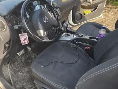 Second-hand Nissan Qashqai 104 CP (76 kW) 2012 Alb SUV