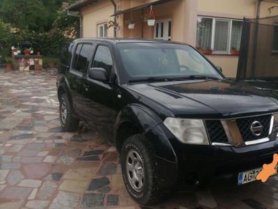 second-hand Nissan Pathfinder 