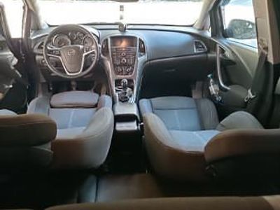 Albastru Utilizat 2014 Opel Astra Sport Break | 22.500 EUR