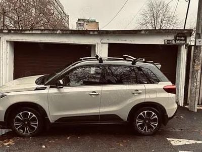 Maro Utilizat 2018 Suzuki Vitara SUV | 16.000 EUR (Scump)