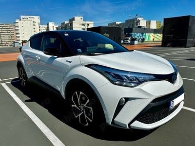 second-hand Toyota C-HR 1.8 hybrid Oct 2021 37700KM