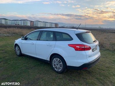 Second-hand Ford Focus Active 120 CP (88 kW) 2018 Culoarealb Break