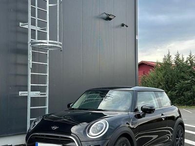 Culoarenegru Second-hand 2021 Mini ONE Classic Hatchback | 17.700 EUR (Scump)