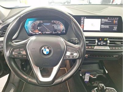 Second-hand BMW 118 Comfort Edition 140 CP (102 kW) 2022 Black sapphire metallic metalizat Hatchback