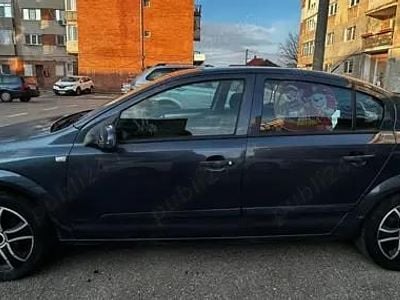 Second-hand Opel Astra 115 CP (84 kW) 2008 Albastru Berlinǎ