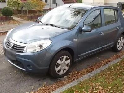 Second-hand Dacia Sandero 75 CP (55 kW) 2012 Hatchback