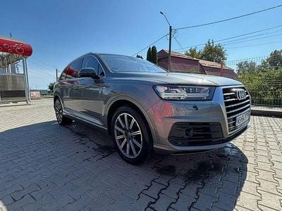 Culoarealte culori Utilizat 2015 Audi Q7 Design SUV | 23.000 EUR (Super Preț)