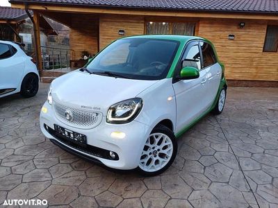 Second-hand Smart ForFour Electric Drive Passion 60 kW (82 CP) 2017 Culoarealte culori