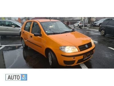 Second-hand Fiat Punto 60 CP (44 kW) 2005 Portocaliu Hatchback