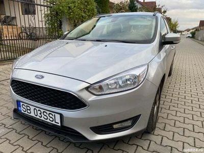 Second-hand Ford Focus Business Edition 120 CP (88 kW) 2017 Argintiu Berlinǎ