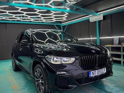 Culoarenegru Second-hand 2020 BMW X5 Comfort Edition SUV | 43.990 EUR (Preț bun)