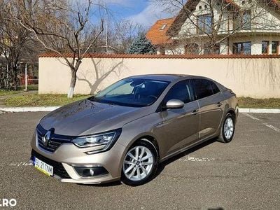Second-hand Renault Mégane IV Intens 130 CP (95 kW) 2017 Culoarebej Berlinǎ