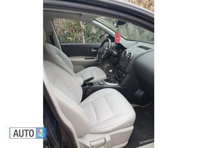 Second-hand Nissan Qashqai 131 CP (96 kW) 2012 Albastru SUV