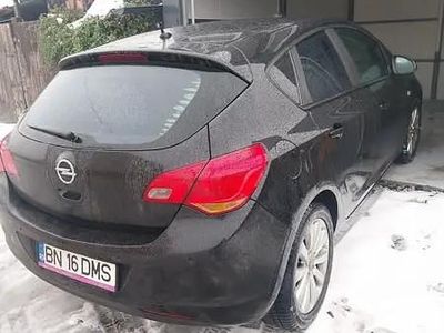 Utilizat 2010 Opel Astra Hatchback | 3.950 EUR (Puțin scump)