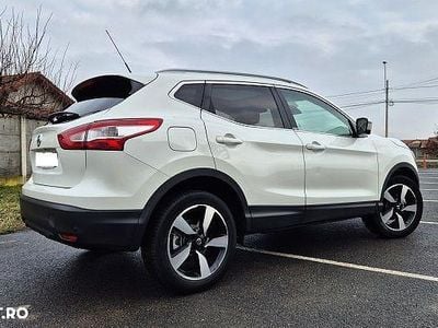 Second-hand Nissan Qashqai Tekna 130 CP (95 kW) 2016 Alb SUV